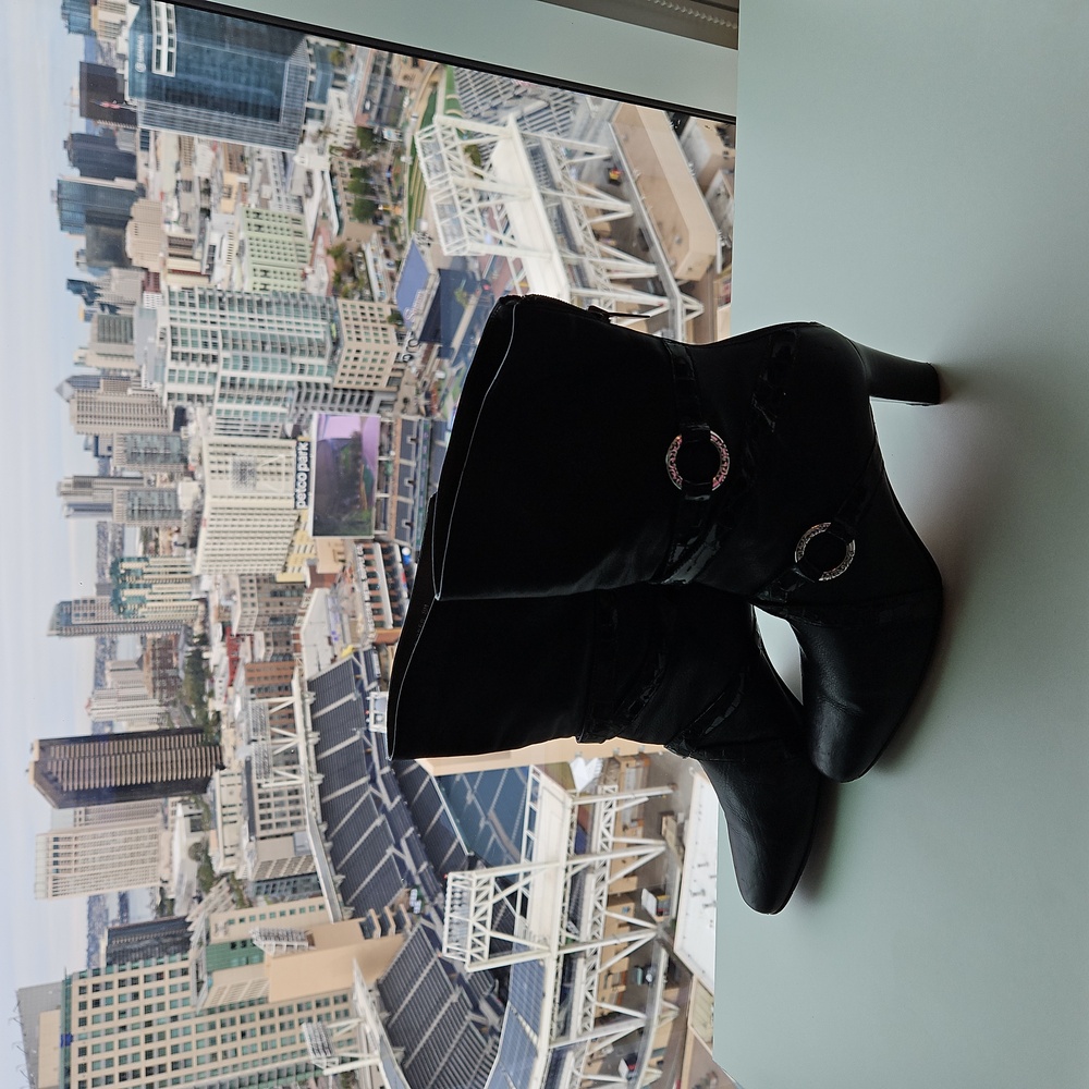 Vito Gudio Size 8 Leather Black Boots